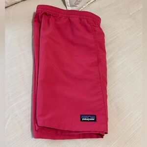 Patagonia Woman’s barely Baggies in Luminous Pink size XL